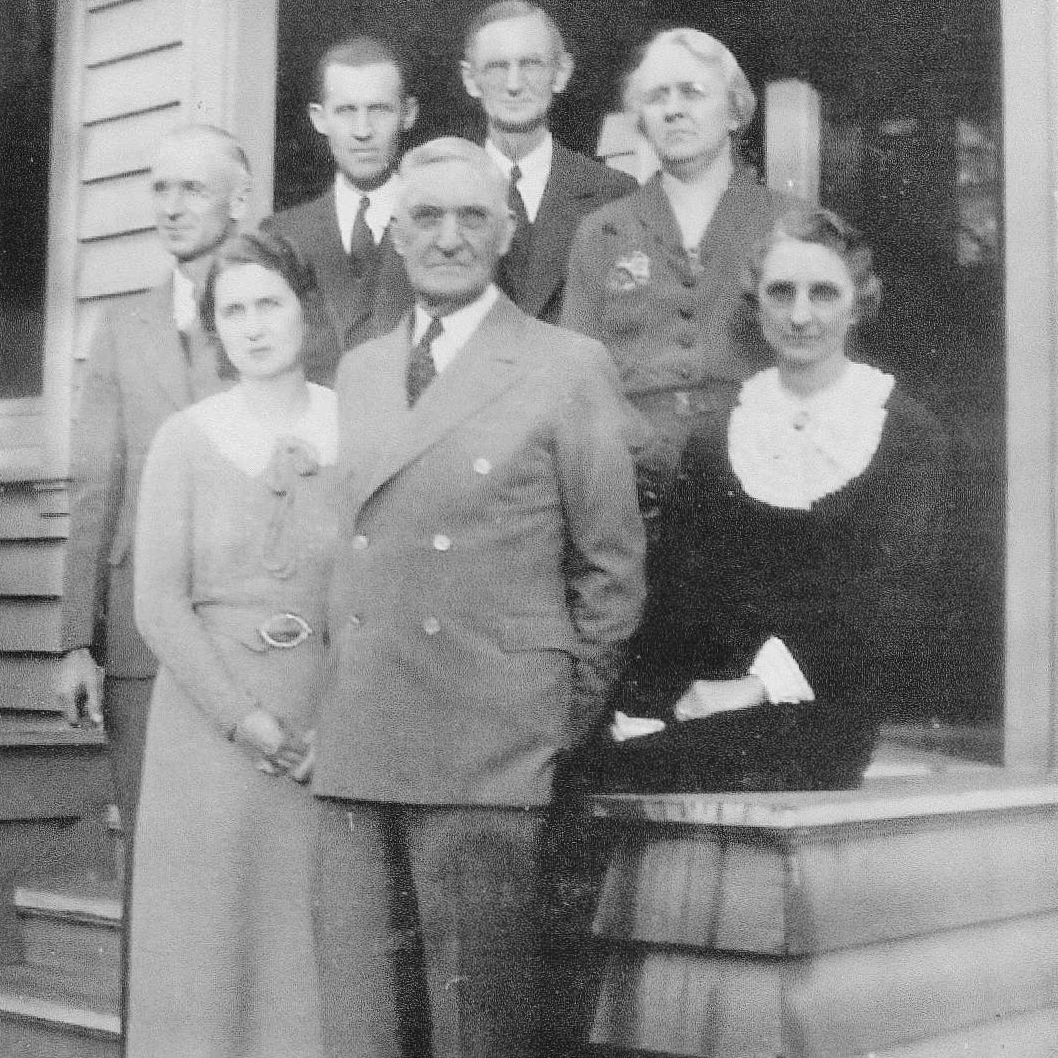 photo of the founding stearns family from the 1800s